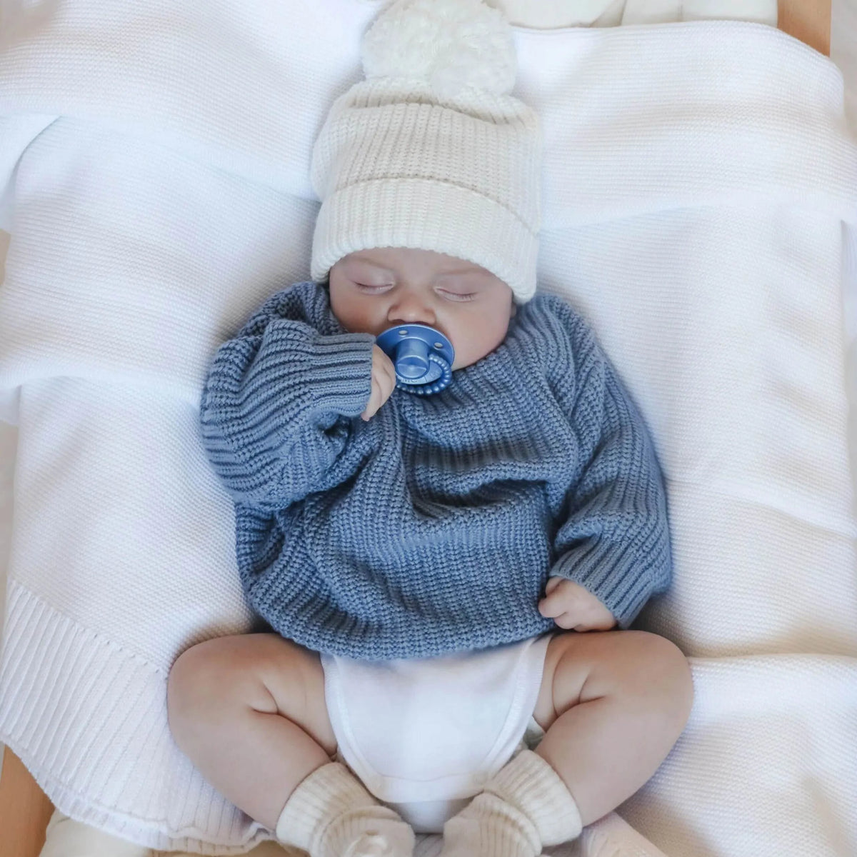 CMC GOLD - PEARL HOLD ME Dummies Twin Pack (Size 3) 18m+ (VENTED TEAT) | Multiple Options