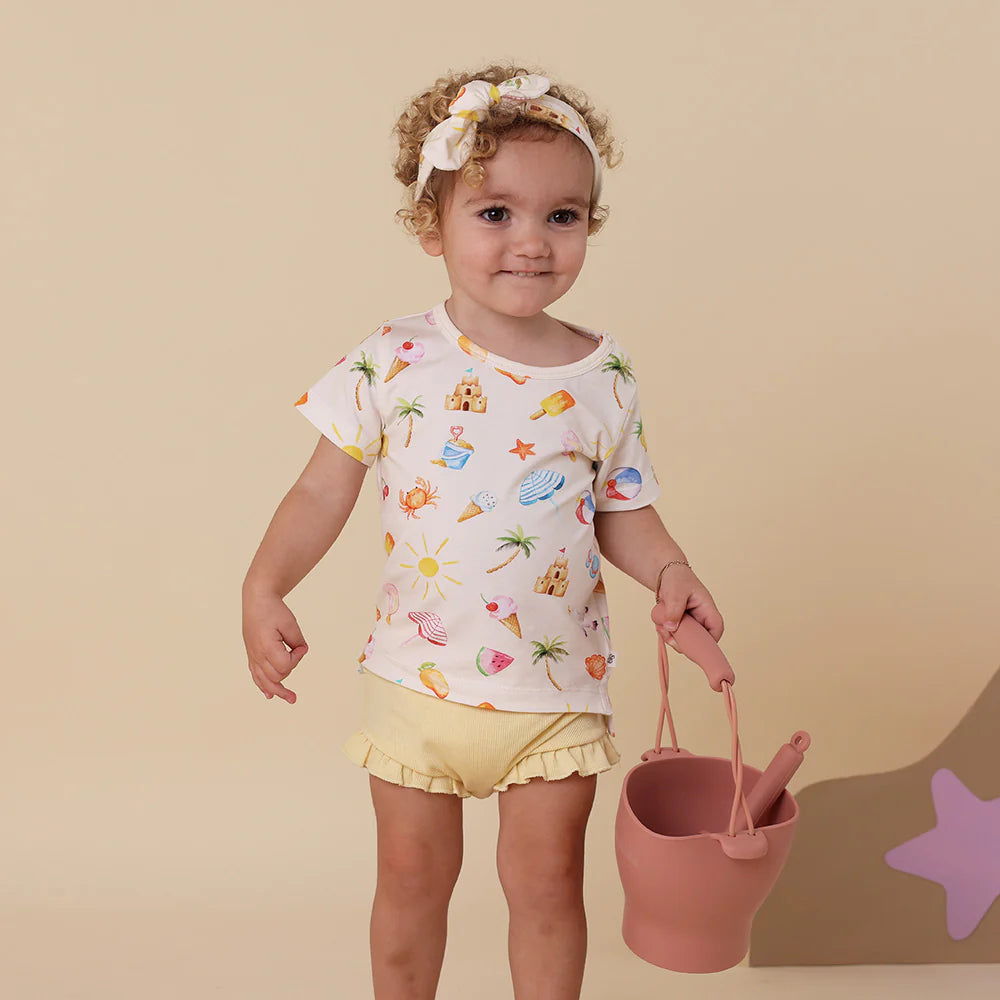 Snuggle Hunny Kids - Short Sleeve Organic T-Shirt | Beach Fun