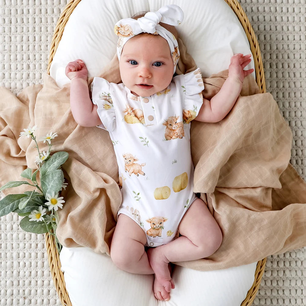 Snuggle Hunny Kids - Short Sleeve Frill Organic Bodysuit | Highland Cows
