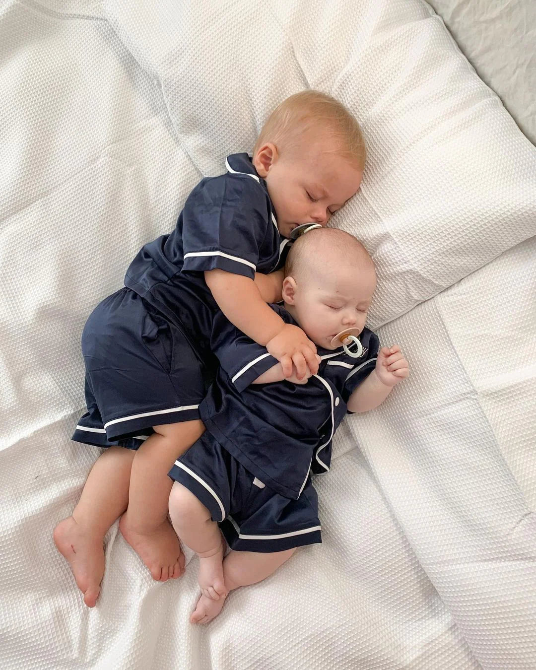 Satin short sleeve pyjamas hotsell