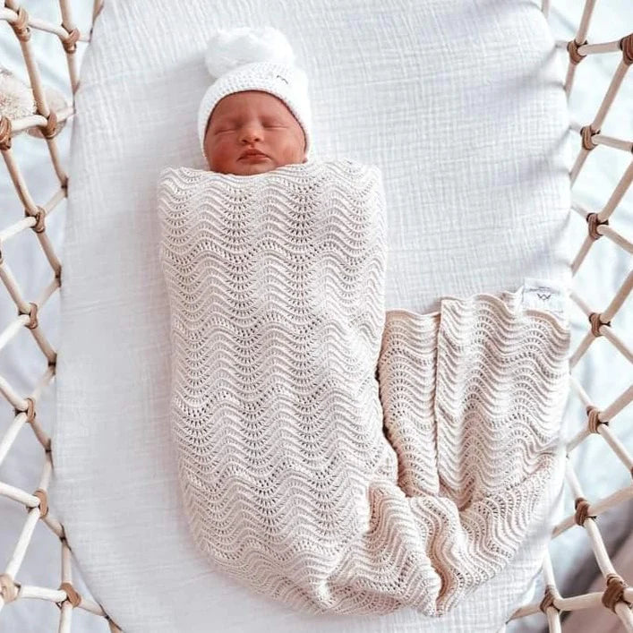 3 Little Crowns - Wave Knit Blanket | Oat