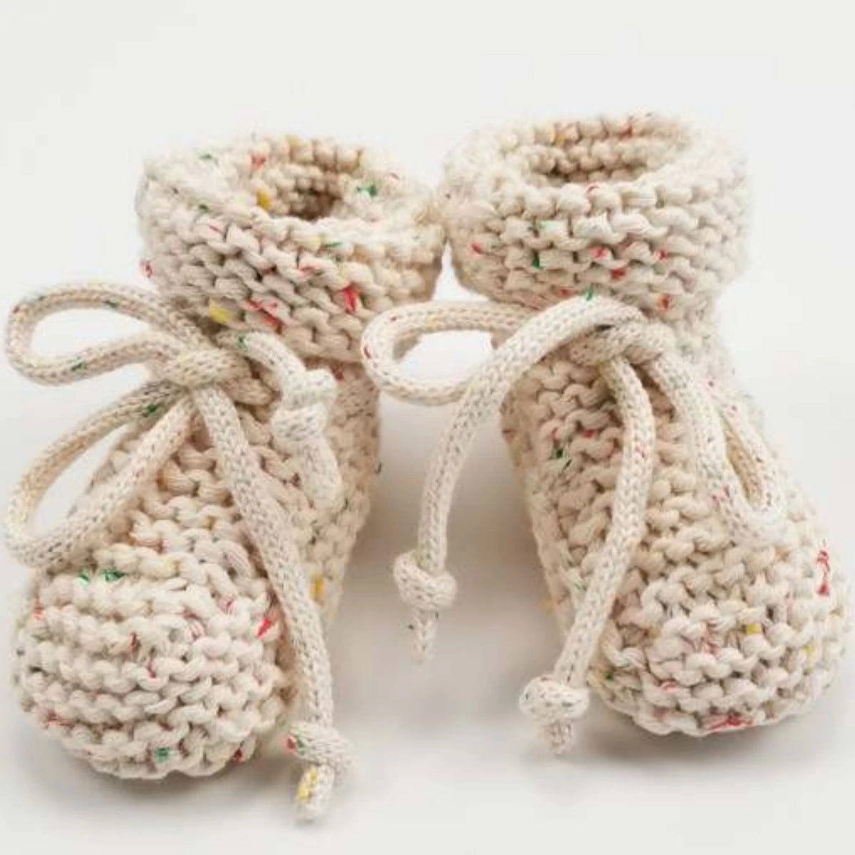Lilla Hjärtat - Organic Knitted Booties | Funfetti Speckle