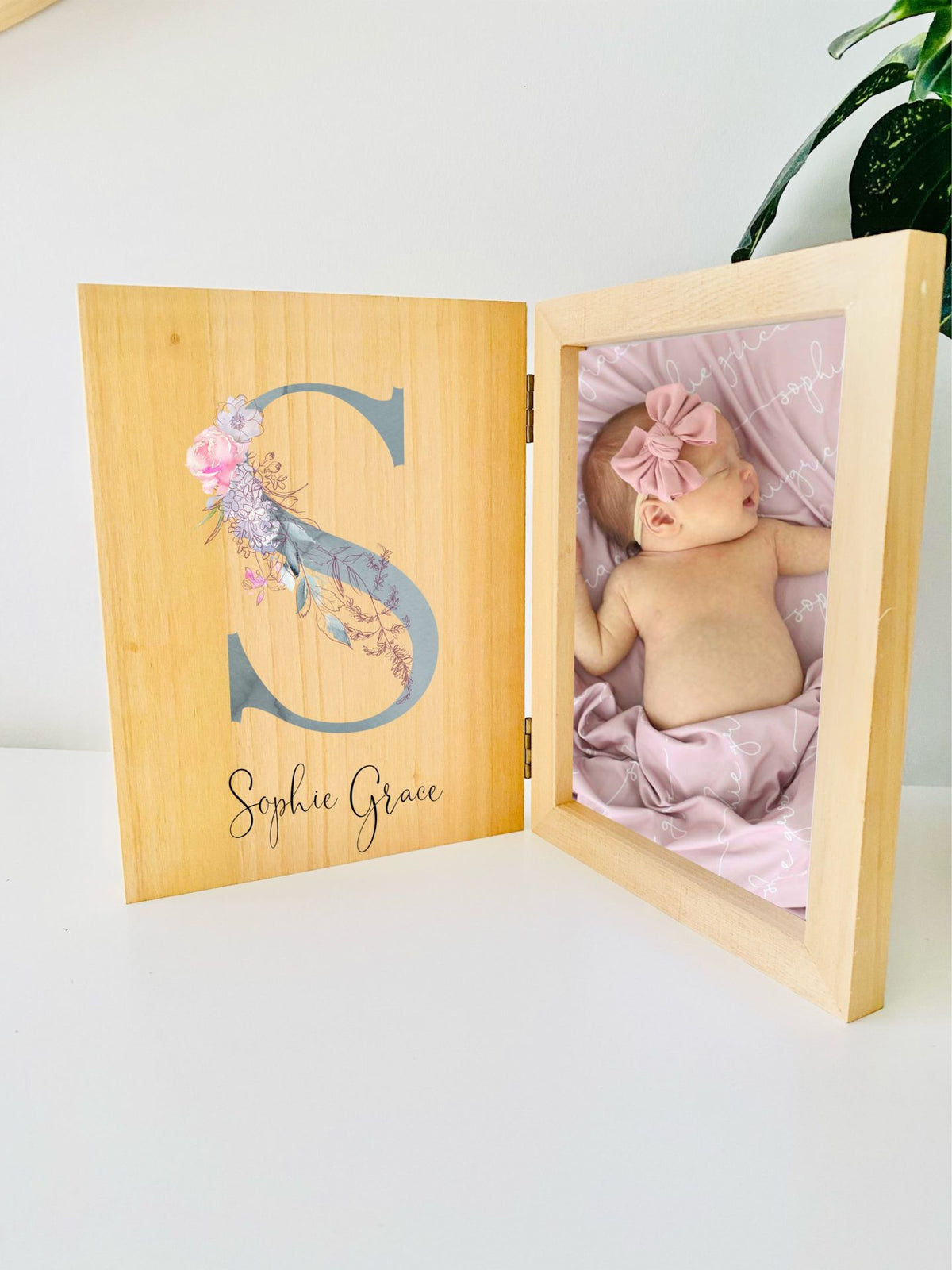 Timber Tinkers - Personalised Baby Photo Frame | Floral Letter